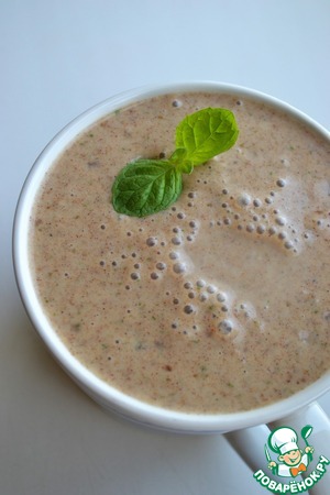 Смузи из банана с финиками Смузи из банана с финиками