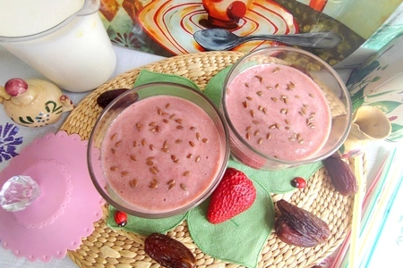 Смузи клубничный на кефире Смузи клубничный на кефире