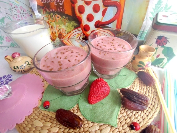 Смузи клубничный на кефире Смузи клубничный на кефире