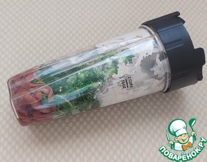 Смузи с брокколи, сушеными яблоками и мятой Смузи с брокколи, сушеными яблоками и мятой