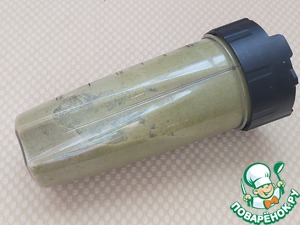 Смузи с брокколи, сушеными яблоками и мятой Смузи с брокколи, сушеными яблоками и мятой