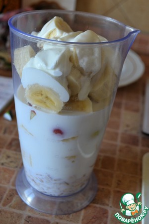 Смузи с нектарином и бананом Смузи с нектарином и бананом