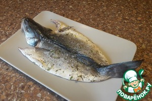 Сочный сибас, запеченный с овощами