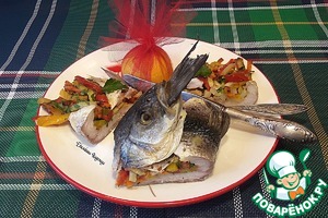 Сочный сибас, запеченный с овощами