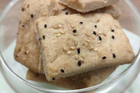 Соленые крекеры на смальце Соленые крекеры на смальце