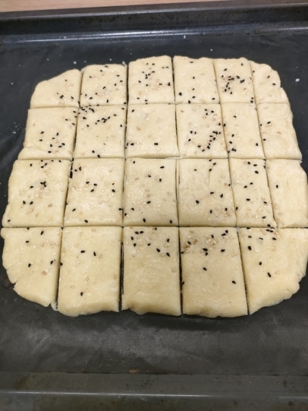 Соленые крекеры на смальце Соленые крекеры на смальце