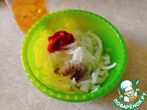 Сосиски с маринованными яйцами и луком Сосиски с маринованными яйцами и луком