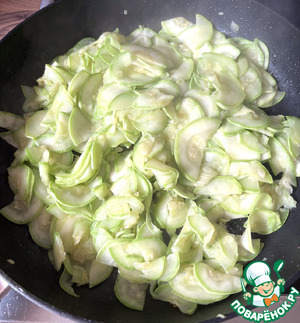 Спагетти с кабачками в сливочном соусе