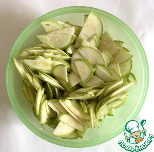 Спагетти с кабачками в сливочном соусе