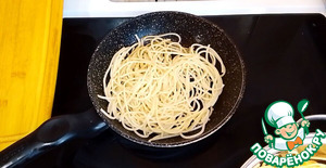 Спагетти с помидорами Черри по-средиземноморски