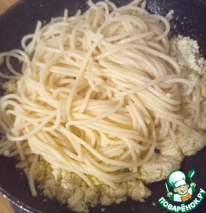 Спагетти с тофу, чесноком и лимоном Спагетти с тофу, чесноком и лимоном