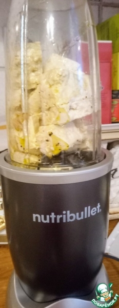 Спагетти с тофу, чесноком и лимоном Спагетти с тофу, чесноком и лимоном