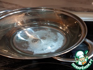 Стейк из лосося с сыром дорблю