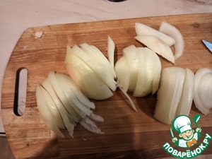 Стейк из лосося с сыром дорблю