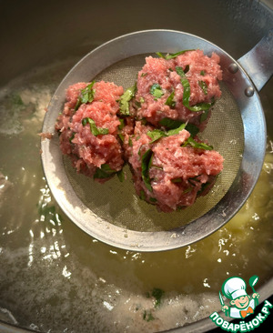 Суп из щавеля с фрикадельками из индюшки Суп из щавеля с фрикадельками из индюшки