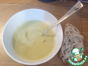 Суп из зелёного горошка и шпината