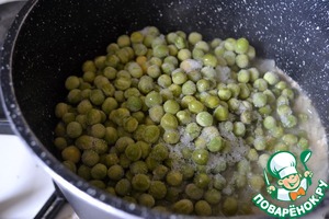 Суп-пюре из горошка с кешью Суп-пюре из горошка с кешью