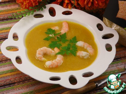 Суп-пюре с полентой, тыквой и креветками Суп-пюре с полентой, тыквой и креветками