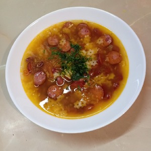 Суп с фасолью и сосисками Суп с фасолью и сосисками