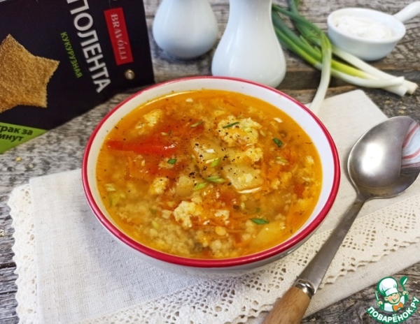 Суп с кукурузной полентой и яйцом Суп с кукурузной полентой и яйцом