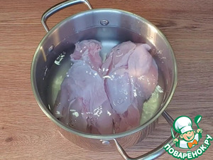 Суп с маринованными огурцами и перловкой Суп с маринованными огурцами и перловкой