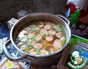 Суп с сосисками "Новогодний" Суп с сосисками "Новогодний"