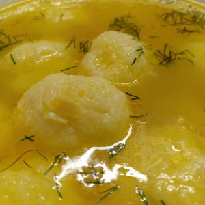 Суп с сырными шариками