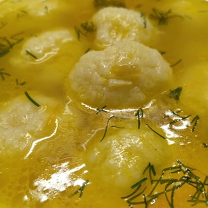 Суп с сырными шариками