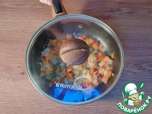 Суп с сыром и обжаренным картофелем Суп с сыром и обжаренным картофелем