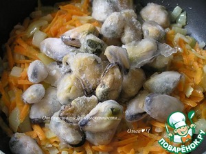 Суп с жёлтой чечевицей и мидиями