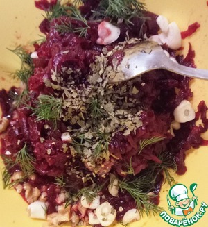 Свекольное пхали с сальсой из маслин Свекольное пхали с сальсой из маслин