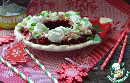 Свекольный салат с тунцом и фетой Свекольный салат с тунцом и фетой