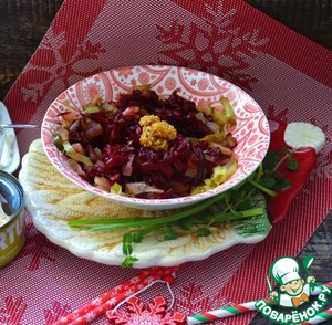 Свекольный салат с тунцом и фетой Свекольный салат с тунцом и фетой