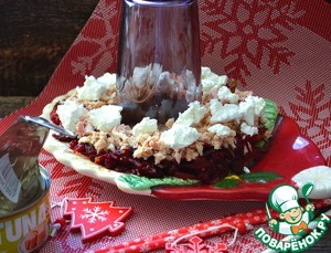 Свекольный салат с тунцом и фетой Свекольный салат с тунцом и фетой