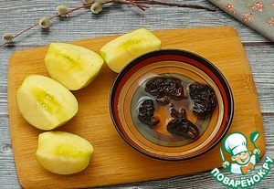 Свекольный смузи с яблоком и черносливом Свекольный смузи с яблоком и черносливом