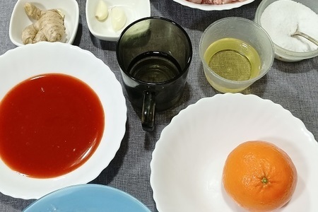 Свинина с мандаринами и перцами в мультиварке Свинина с мандаринами и перцами в мультиварке