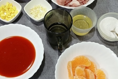 Свинина с мандаринами и перцами в мультиварке Свинина с мандаринами и перцами в мультиварке