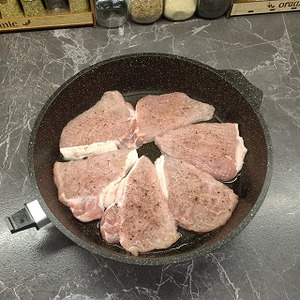 Свинина, томленая с луком