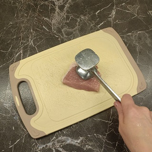 Свинина, томленая с луком