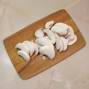 Свинина в сливочном соусе с грибами Свинина в сливочном соусе с грибами