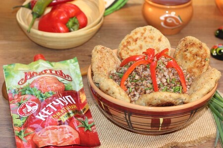 Свиные котлеты с гречкой и соусом #махеевъ