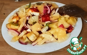Сыр халуми с сальсой из ананасов