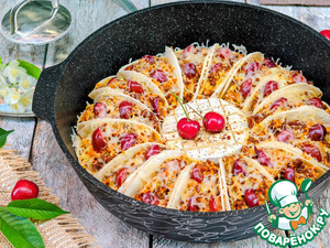 Такос с мясом, черешней и камамбером Такос с мясом, черешней и камамбером