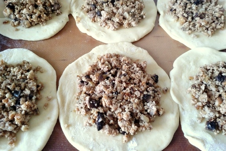 Тарталетки с фаршем и грибами