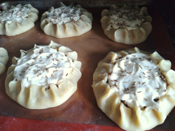 Тарталетки с фаршем и грибами