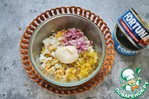 Тарталетки с тунцом и огурцом Тарталетки с тунцом и огурцом