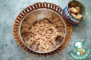 Тарталетки с тунцом и огурцом Тарталетки с тунцом и огурцом