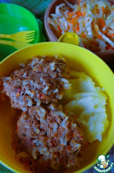 Тефтели из индейки с рисом Тефтели из индейки с рисом