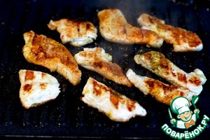 Теплый салат из индейки с хурмой Теплый салат из индейки с хурмой