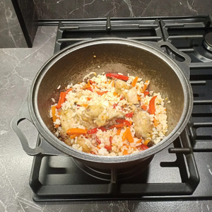 Тяхан с курицей и овощами